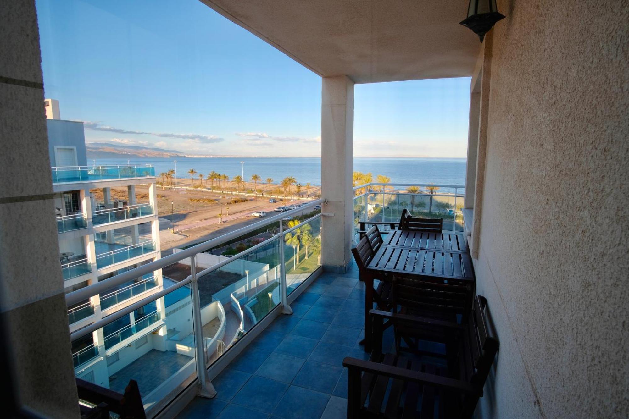 Seafront Penthouse Almeria Рокетас де Мар Екстериор снимка